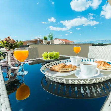 Nella * Privlaka (Zadar)