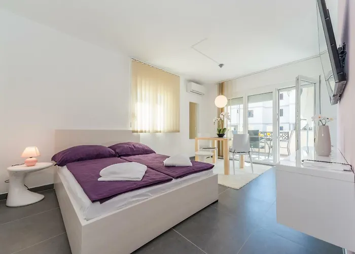 Nella Apartment