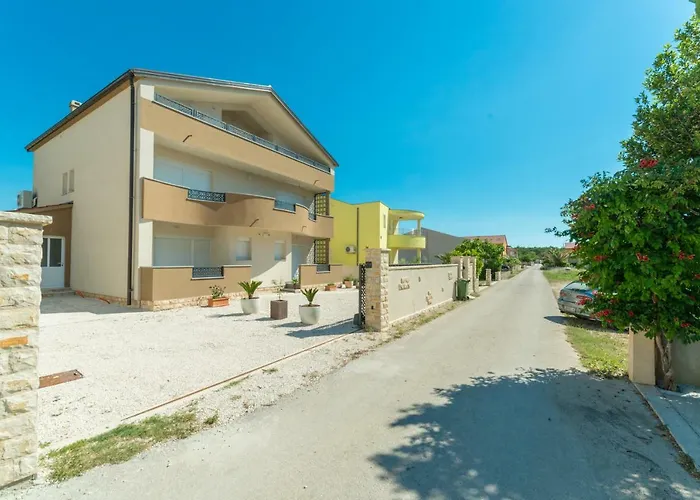 Nella Apartment