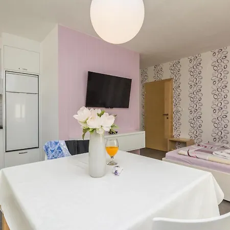 Nela Apartment