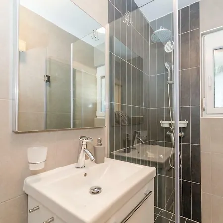 Nella Apartman Privlaka (Zadar)