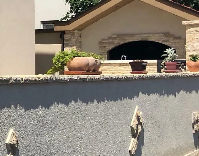 Nella 公寓 普利拉卡